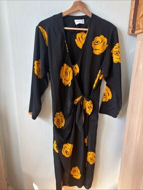Source Unknown Black Wrap Dress with Mustard Yellow Rose Print